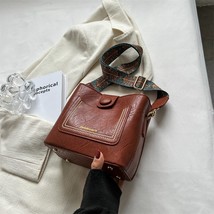 Hot Sale Bag 2022 Autumn/winter New Women&#39;s Bag Vintage Niche Design Messenger B - £44.54 GBP