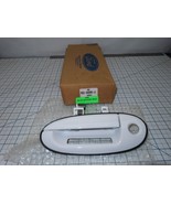Ford F6DZ-5422405-JJ Exterior Door Handle Factory Painted White Front LH... - $48.36