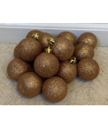 16 lot light orange (apricot) glitter plastic ball ornaments-gold tops - $760.08 MXN