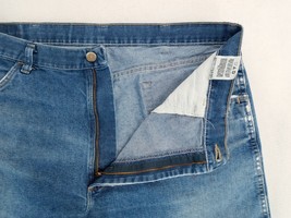 Vintage Wrangler Regular Fit Men&#39;s Size 38&quot;W x 30&quot;L Blue Distressed Deni... - $11.39