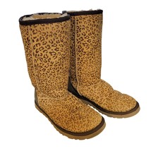 UGG Women&#39;s Boots Cheetah Print Tall Classic Sheepskin Sherpa Lined Shearling 8 - $55.00