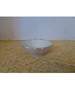 LENOX CHINA NUT BOWL RIMMED IN GOLD 4.25&quot; X 1.5&quot;H &quot;SPECIAL&quot; MADE IN USA - $8.08 CAD