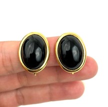VTG Trifari Clip on Earrings with Black Center Gold Tone Retro Oval Estate Find - £17.36 GBP