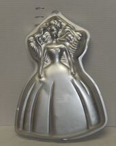 Rare Vintage 1992 Wilton Enterprises Barbie Aluminum Cake Pan 2105-2551 ... - $24.70