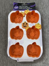 Wilton Silicone Mini Treat Mold 6 Pumpkins Jack O Lanterns Halloween Baking - $14.84