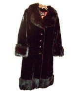 Vintage Lilyan's Philadelphia Velvet and Fur Coat Size 14 - £335.00 GBP