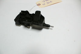 2005-2008 MERCEDES R171 SLK280 FUEL GAS DOOR OPEN ACTUATOR J5643 image 4