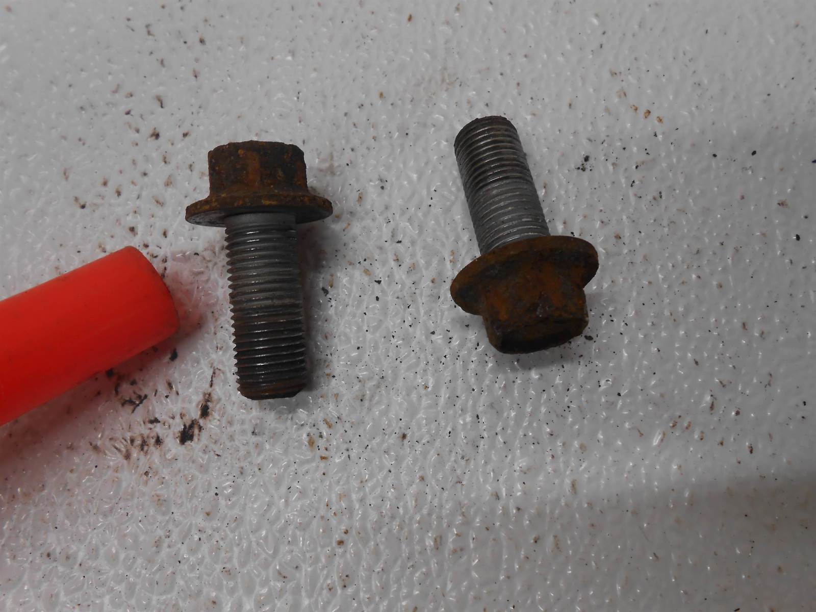 2006 FORD ESCAPE CALIPER BRACKET BOLTS FRONT RH OR LH - $26.99