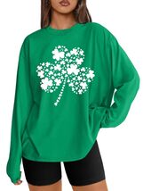 St Patrick's Day Women's Oversized Lucky Shamrock Long Sleeve Tee Size L - $103.86 MXN St Patrick's Day Women's Oversized Lucky Shamrock Long Sleeve Tee Size L - $103.86 MXN