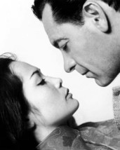 The World of Suzy Wong Nancy Kwan &amp; William Holden face to face 5x7 photo - £5.58 GBP