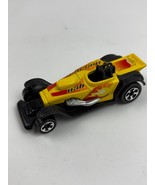 2002 McDonald&#39;s Mattel Yellow Thermal Metal Race Car - $192.52 MXN