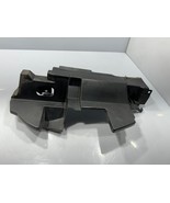 2009/2010 NISSAN ROGUE LEFT FENDER MOUNT BRACKET P/N F97207A76000 OEM US... - $60.88 CAD