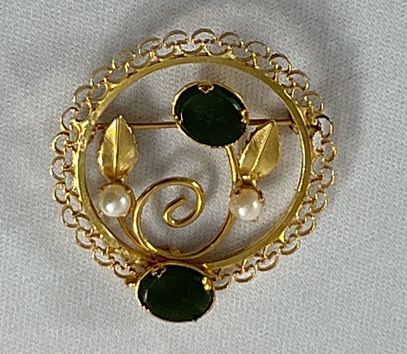 Primary image for Vintage Gold Filled Brooch Pin Faux Pearl Faux Jade Round 1.5" Across Wreath