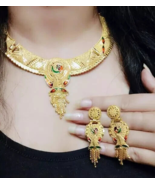 Joharibazar Rajwadi Gold Plated Kundan Meena Temple Choker Jewelry Set G... - €28,96 EUR