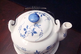 NEVCO Ceramic kettle with metal handle, white and blue flowers[5] - £27.06 GBP