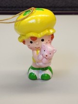 Vintage Strawberry Shortcake Apple Dumpling W/ Custard Cat Christmas Ornament - £13.45 GBP