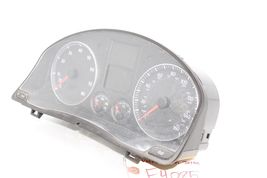 06-07 VOLKSWAGEN JETTA Speedometer Instrument Cluster F4085 image 3