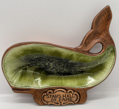Treasure Craft Whale Ashtray Stars Hall Of Fame Souvenir 1960s Green Org Sticker - $22.44