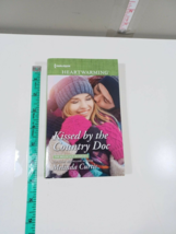 Kissed by the country doc by Melinda curtis 2019 paperback - £4.74 GBP