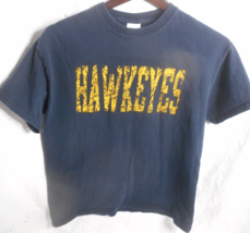 The University of Iowa Hawkeyes Men&#39;s M Blue Yellow T-Shirt NCAA Short Sleeve - £7.45 GBP