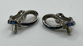 1950’s Boucher 5332 Bow Blue Baguette Rhinestone Clip on Earrings SIGNED Marcel - £47.88 GBP