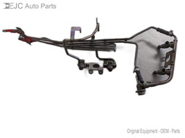 Fuel Injectors Set With Rail From 1999 Subaru Forester  2.5 17522AA630 - £49.65 GBP