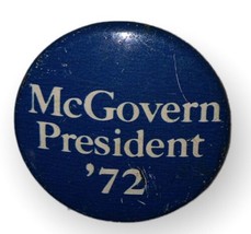 Vintage 1972 McGovern President Small Blue W/ White Letters Pin Political Button - $5.78