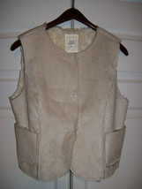 Old Navy Faux Fur Suede Women&#39;s Size Medium Vest (NWOT) - £15.44 GBP