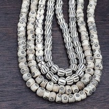 Lotto 2 vecchie collane tibetane cinesi intagliate fili di perline decor... - $524.91 MXN