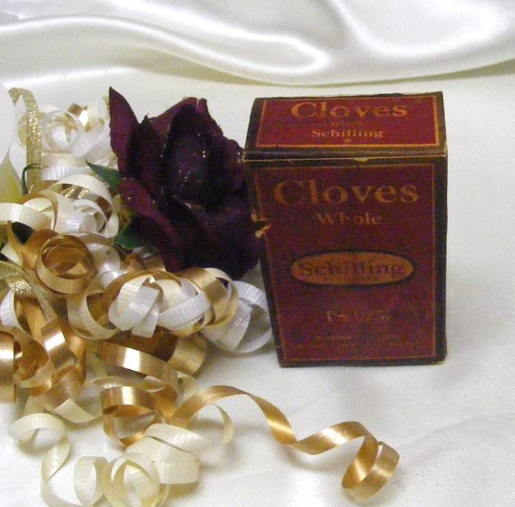 3701 Antique Schilling Cloves Box  - $2.50