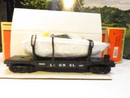 LIONEL- 16661 LIONEL FLAT CAR W/OPERATING BOAT -0/027 -  NEW- J1W - $30.87