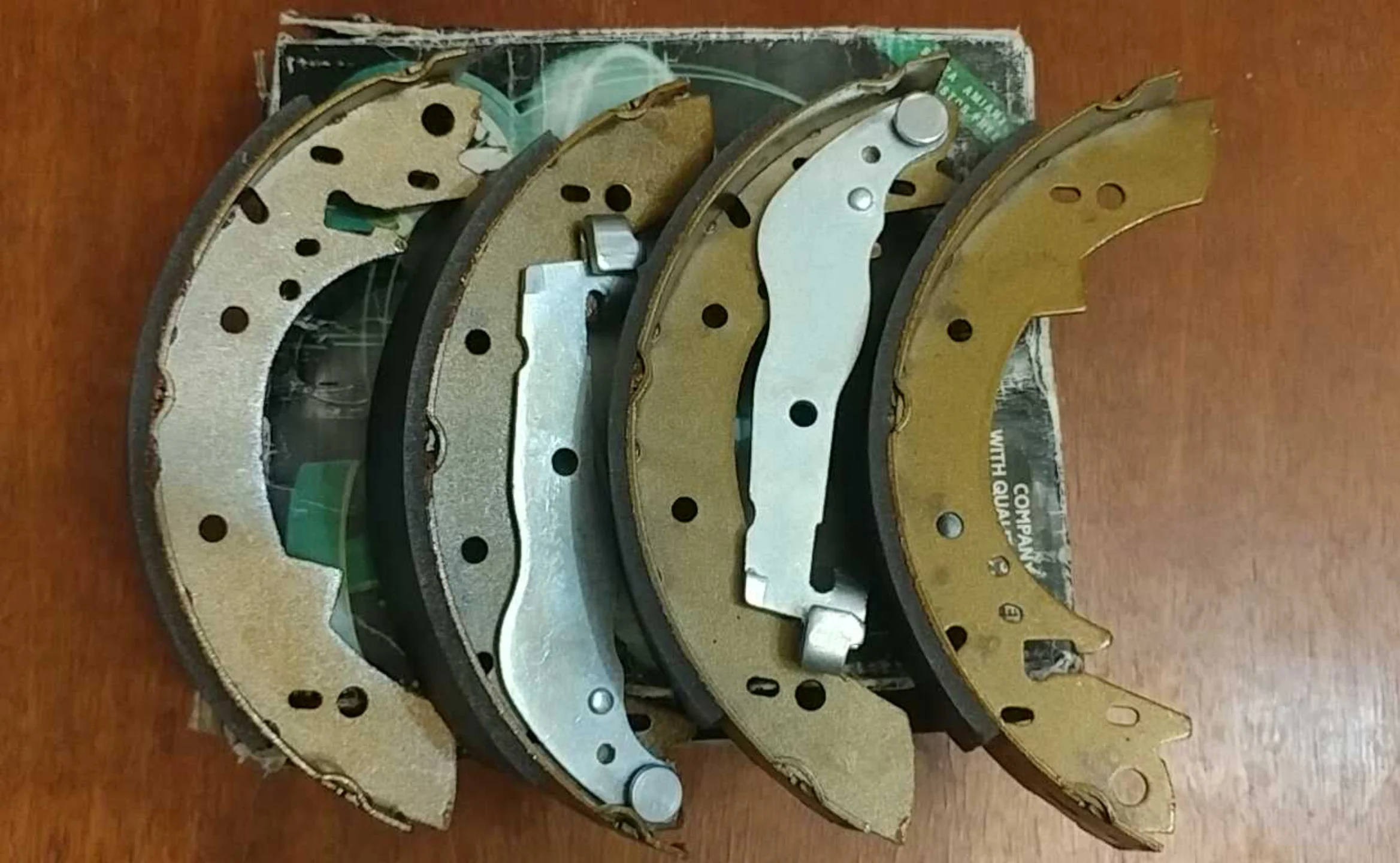 Bmw E30 82-91 Rear brake shoes (one set) - $79.82 CAD