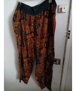 Casual Pants, brown &amp; black print, elastic Waist 19 inches across, 26 in... - $280.11 MXN