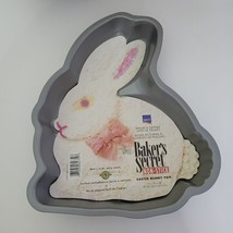 Ekco Easter Bunny Cake Pan Non Stick Bakers Secret Vintage Metal Holiday Mold - £21.48 GBP