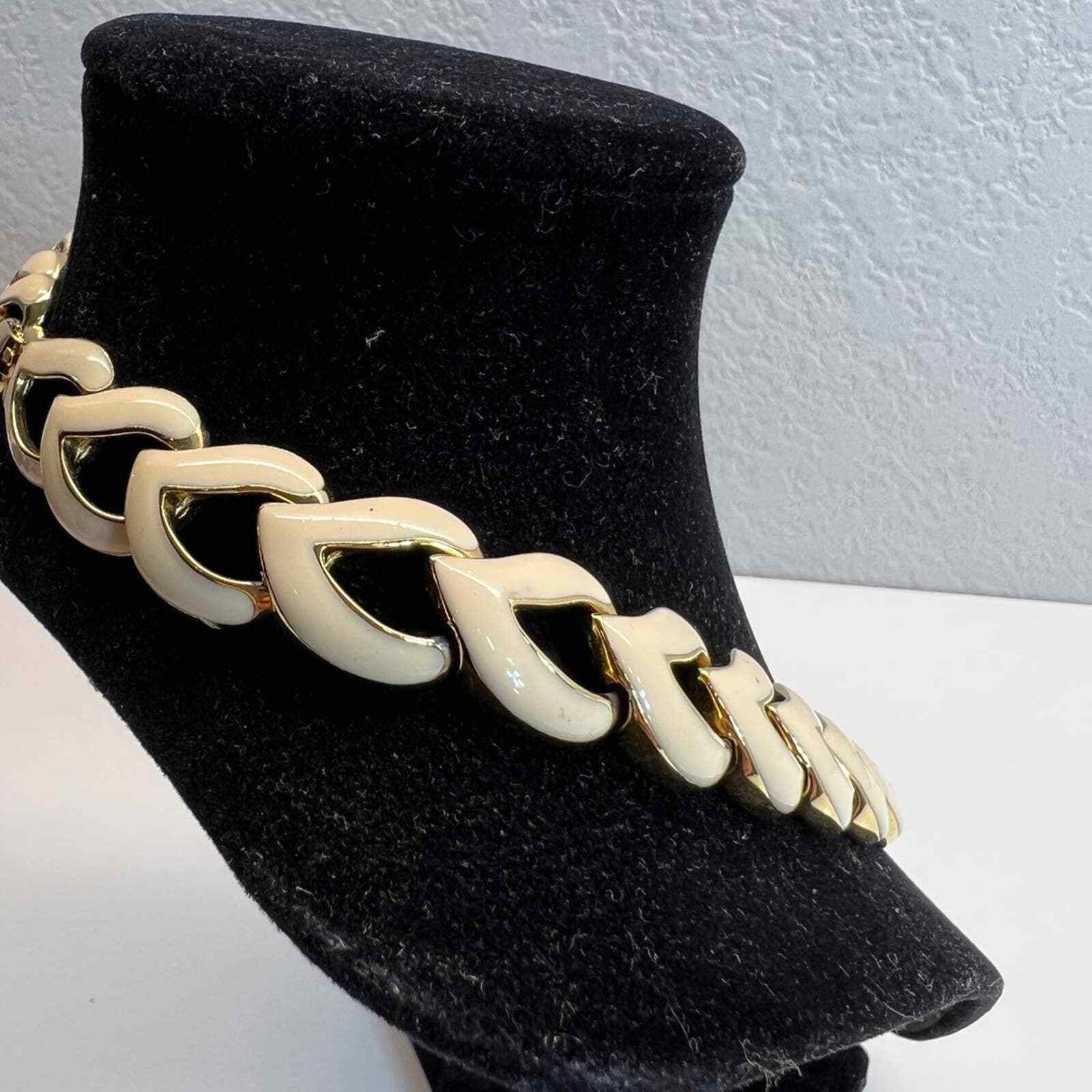 Necklace Costume Jewelry Chain Cream Enamel Gold Plated Statement 1980s Vintage Item image 7
