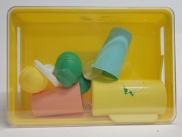 Bullseye's Playground Kids Lemonade Stand Play Set Yellow Plastic - $213.84 Bullseye's Playground Kids Lemonade Stand Play Set Yellow Plastic - $213.84 MXN