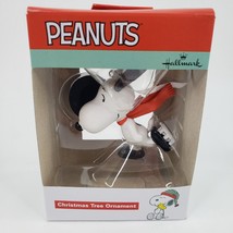 PEANUTS Hallmark Snoopy Ice Skating Christmas Tree Ornament 2021 New in Box - £13.32 GBP