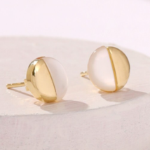 925 Sterling Silver Gold Plated MOP Round Stud Earrings Jewelry For Women - $975.75 MXN