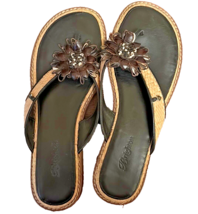 Brighton Orchid Brown Sandals Flower Raffia Trim Rubber Soles Size 8.5 - €22,34 EUR