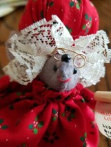 Vtg Handmade Felt Mrs Claus Mouse  Red Grn Holly Dress Hat Lace  Christmas List  - £15.78 GBP