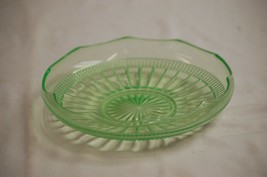 Old Vintage Green Depression Glass Bowl Dotted Paneled Starburst Scalloped Edges - £36.99 GBP