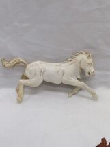 Lot Of (5) Vintage 1960s Horse Plastic Toys 1-3&quot; Brown White Gray Silver  - $22.32 CAD