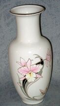 Japanese Fine China White Vase Orchid Butterfly Pink Black Gold Trim 10&quot;... - $13.94 CAD