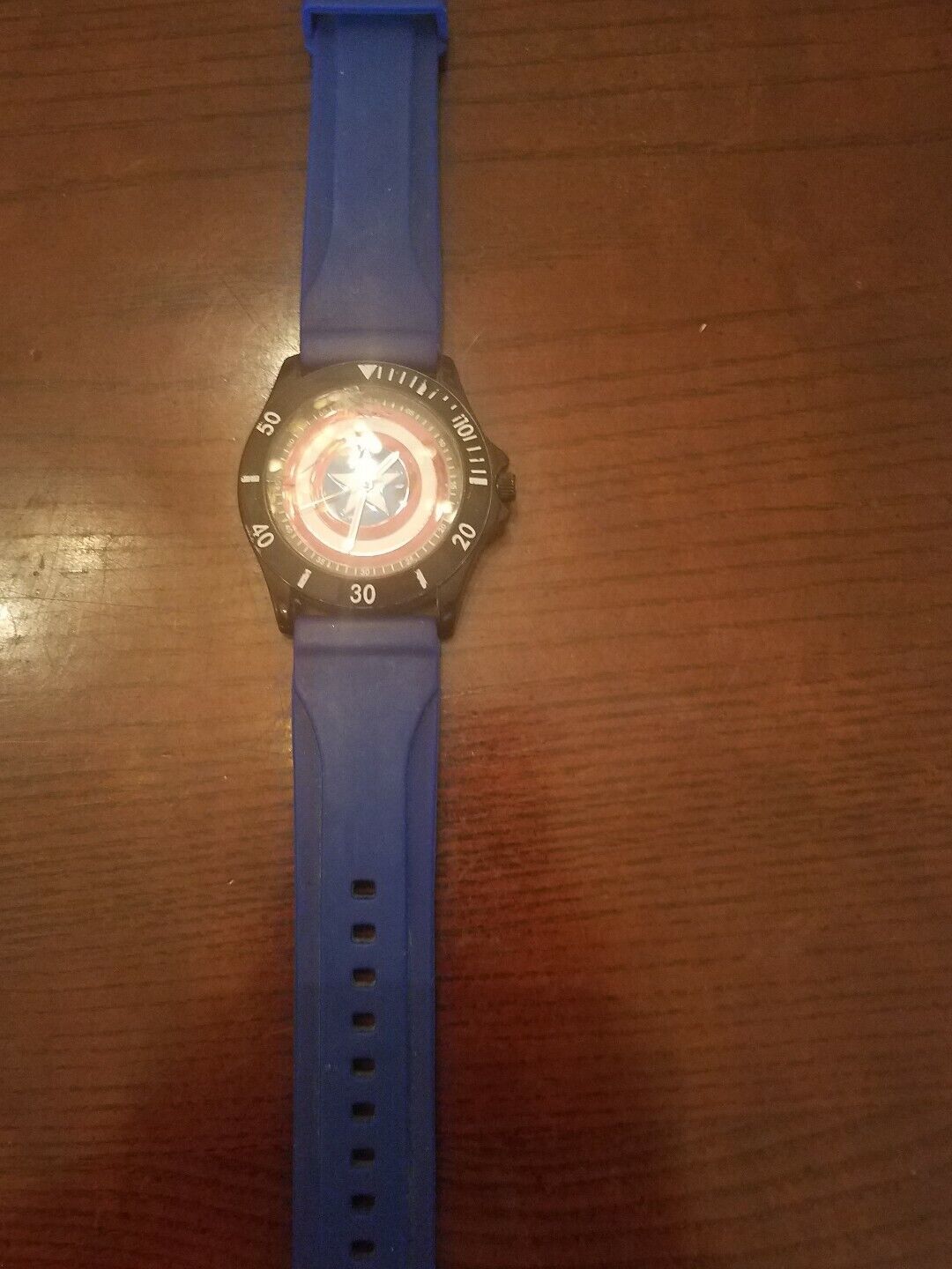 Marvel Watch mens crack in face - $15.79