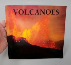 British Museum of Natural History Volcanoes Ian Mercer and Susanna Van Roe - £5.07 GBP