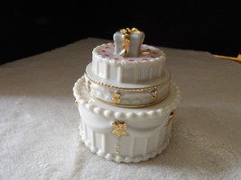 Lenox Birthday Cake Trinket Box with Special Message Sentiments Collection China - £7.78 GBP
