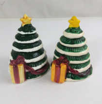 Vintage RG Christmas Tree With Present 4&quot; Salt &amp; Pepper Shakers - £11.24 GBP