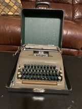 Vintage Smith-Corona Sterling Portable Typewriter With Case - £186.97 GBP