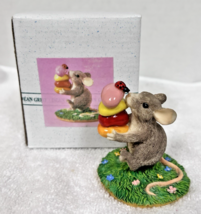 Silvestri Dean Griff Charming Tails Gathering Treats Mouse Ladybug Figur... - $18.32