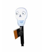 Skull 9&quot; HALLOWEEN LIGHTED White Solar Stake Light - $240.92 MXN